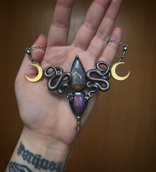 "Serpent" necklace