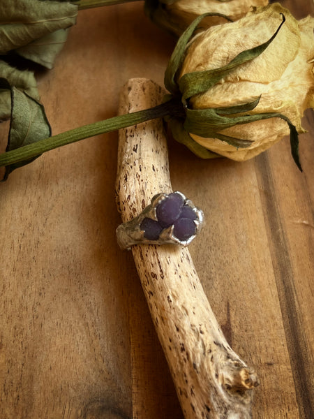 Grape agate ring
