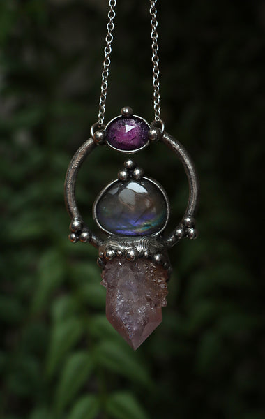 "Avana" necklace