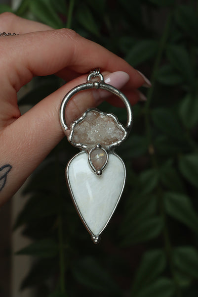 "Shiro" necklace