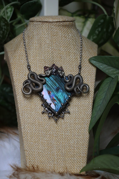 "The serpent queen" labradorite snake necklace