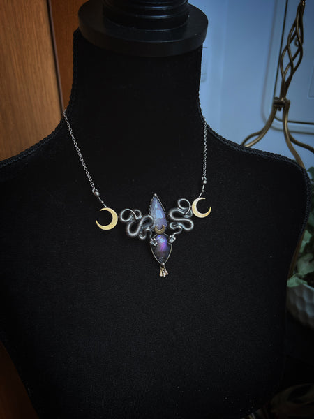 "Serpent" necklace