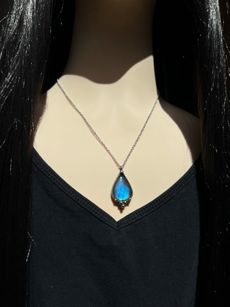 Blue labradorite necklace