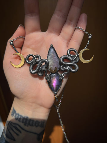 "Serpent" necklace