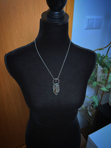 "Rhue" necklace