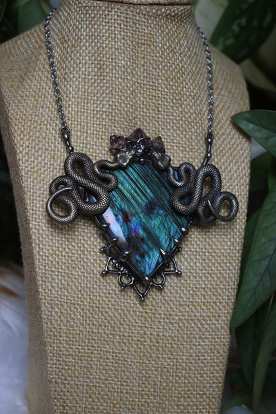 "The serpent queen" labradorite snake necklace