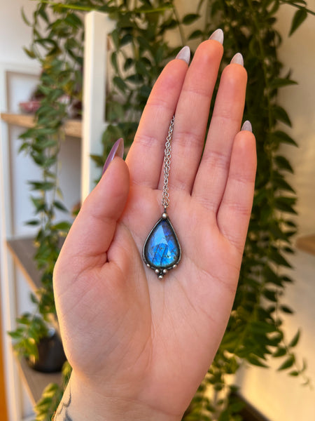 Blue labradorite necklace