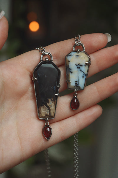 Coffin necklace with dendritic opal