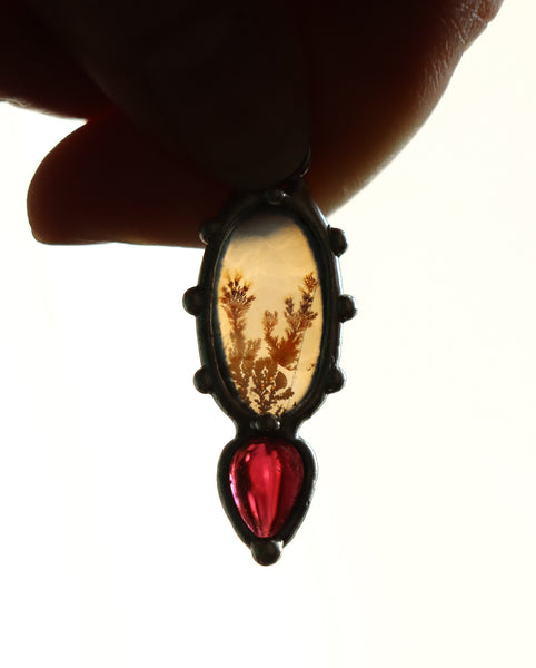 "Teegan" necklace with dendritic agate and red garnet