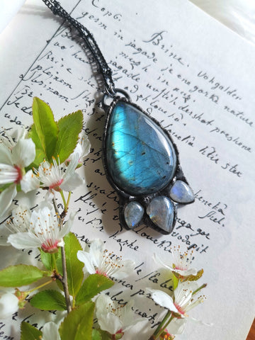 Labradorite and rainbow moonstone pendant