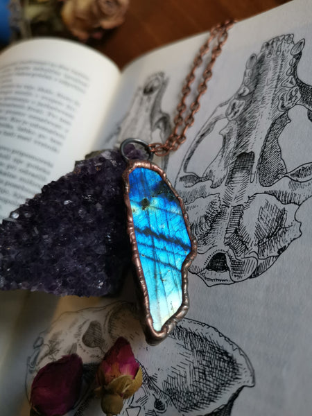 Blue labradorite copper toned necklace