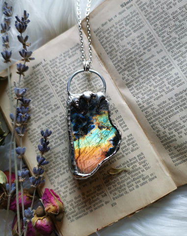 Labradorite chunky pendant