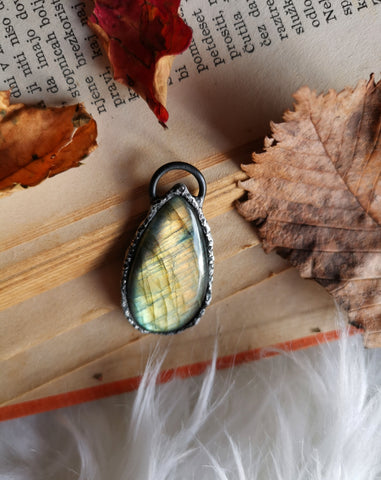 Golden/green labradorite pendant