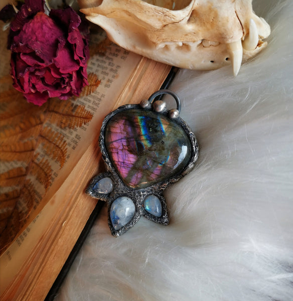 Pink/purple labradorite pendant with rainbow moonstones