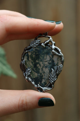 "Julita" moss agate necklace