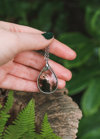 "Harlow" garden quartz necklace