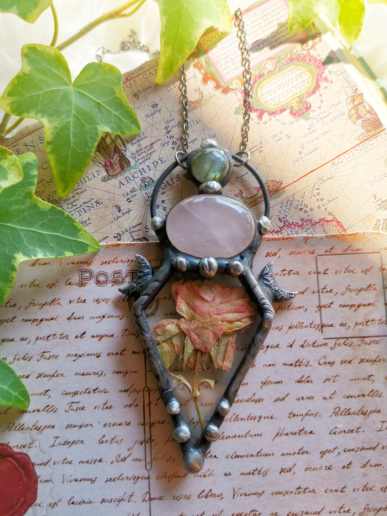 Vintage style dried rose necklace