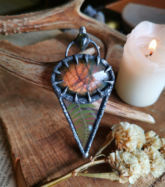 Brown labradorite and fern pendant