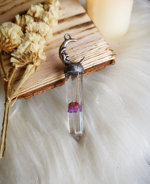 Resin crystal pendant with dried flower