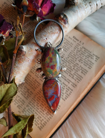 Bloodstone and red moss agate pendant