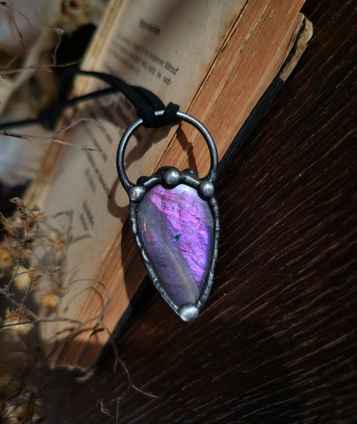 Purple labradorite two sided pendant