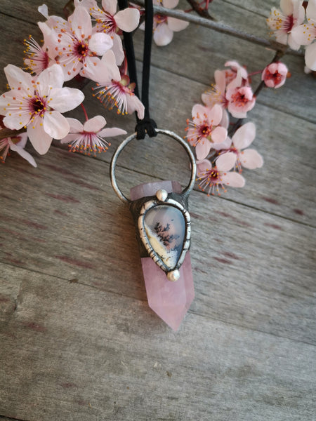 Rose quartz and dendritic agate pendant
