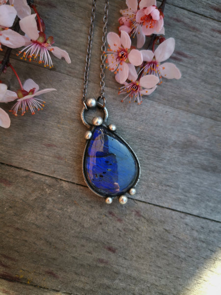 Deep blue labradorite pendant