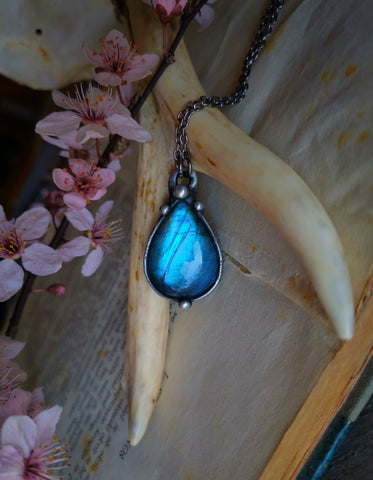 Teal blue labradorite pendant