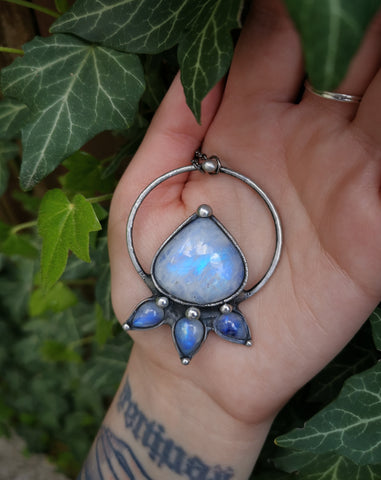 Rainbow moonstone flower necklace