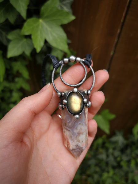 Flower agate wand and labradorite necklace
