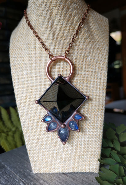 Necklace with black obsidian pyramid and rainbow moonstones