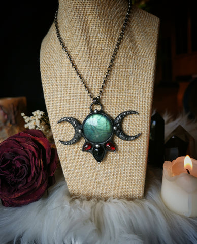 "Fhómhair" necklace