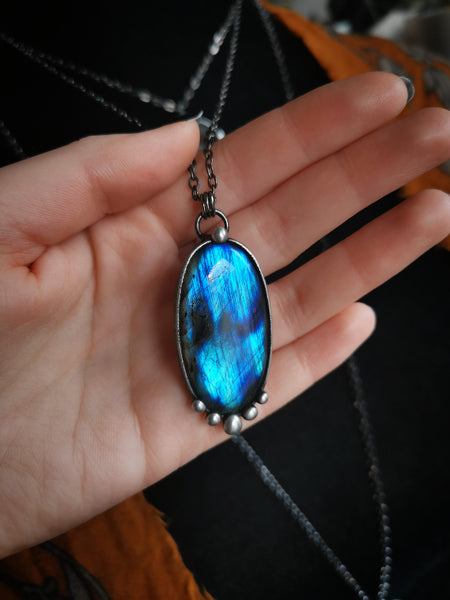 "Alessa" blue labradorite necklace