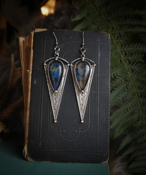 "Avali" earrings