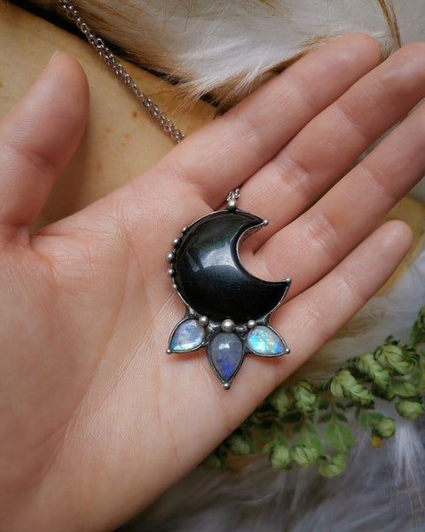 "Nebula" necklace