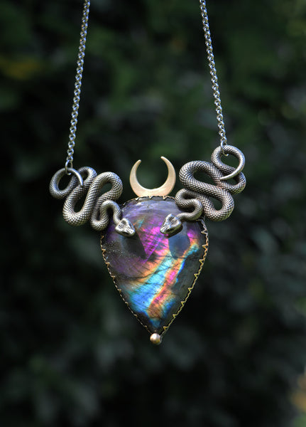 "Manisha" necklace