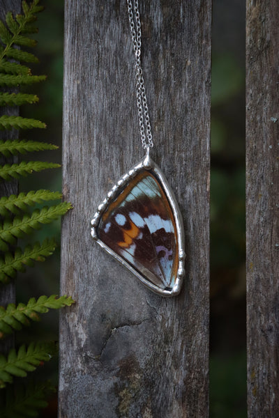 "Mimathyma schrenckii" real butterfly wing necklace