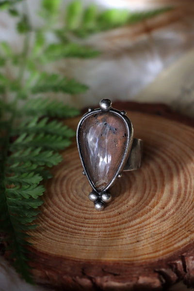 Labradorite ring